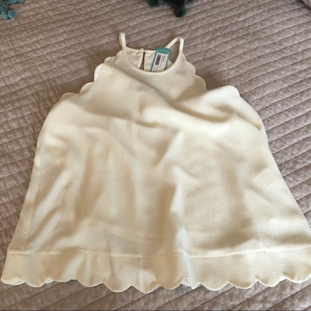 Scallop Trim Tank Top
